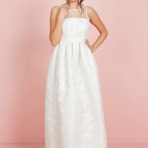 Romantic flirty wedding dress with pockets